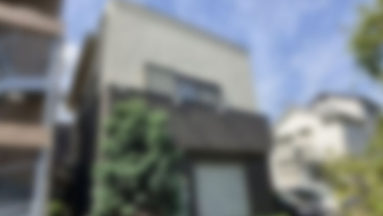 早期退職で収入が激減。58歳からの住宅ローン滞納、家族を守るための決断とは